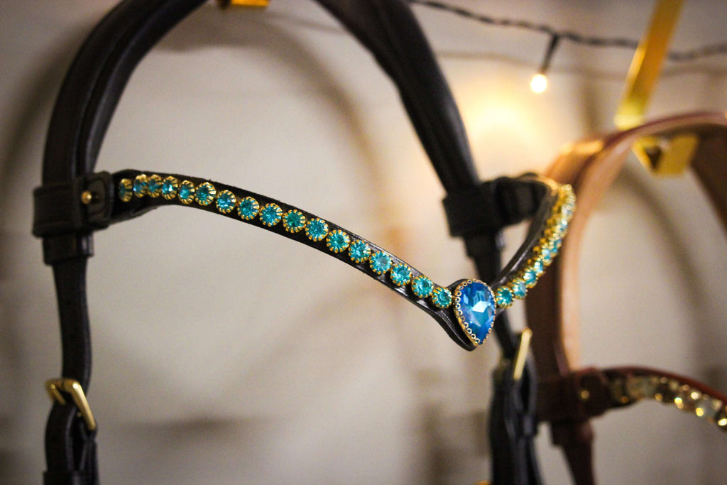 Ocean pearl browband with turquoise crystals and teardrop centerpiece on Italian leather