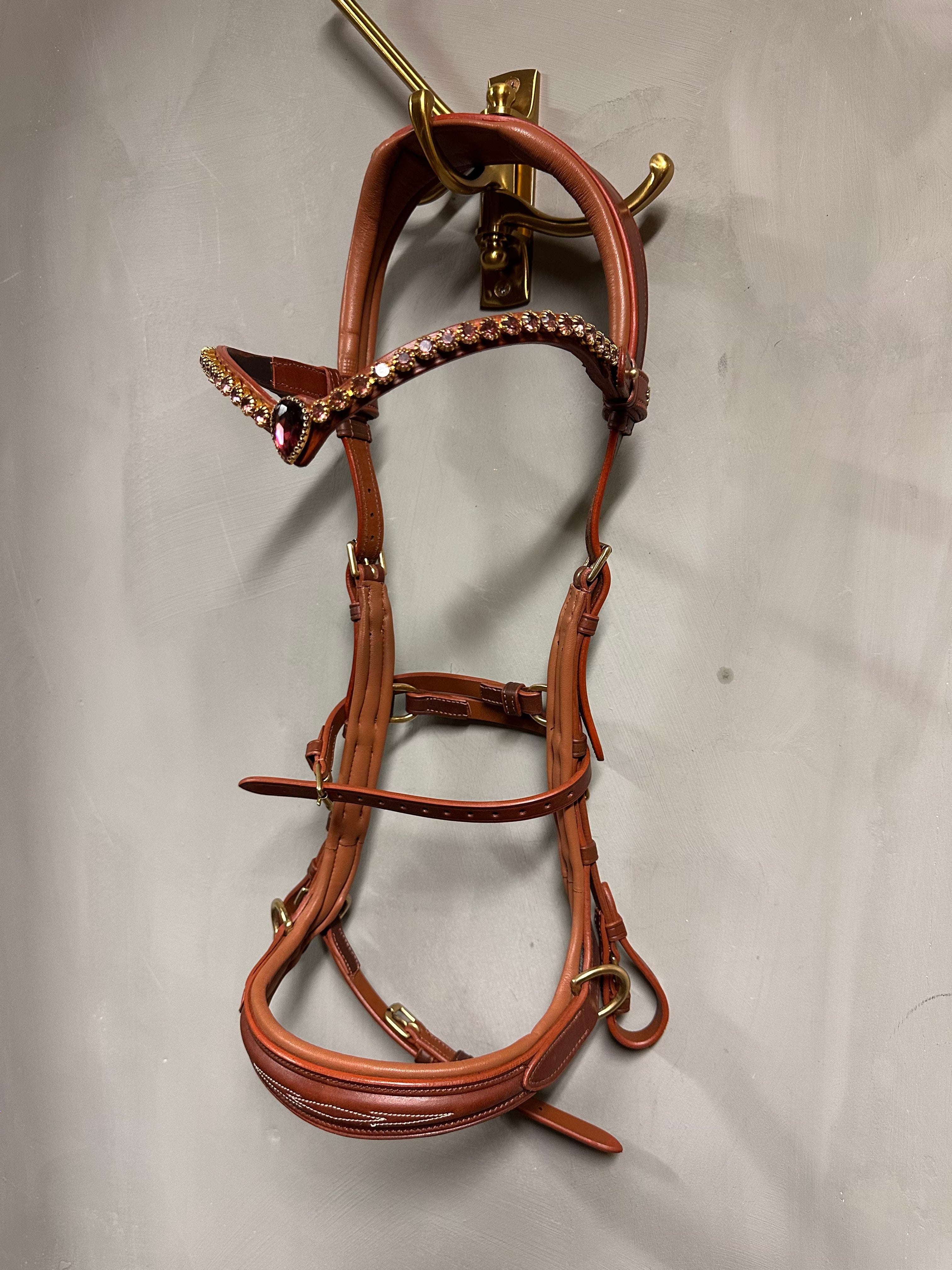 Oliander MB multi bridle in tobacco color with golden burgundy browband, slightly uneven neckpiece