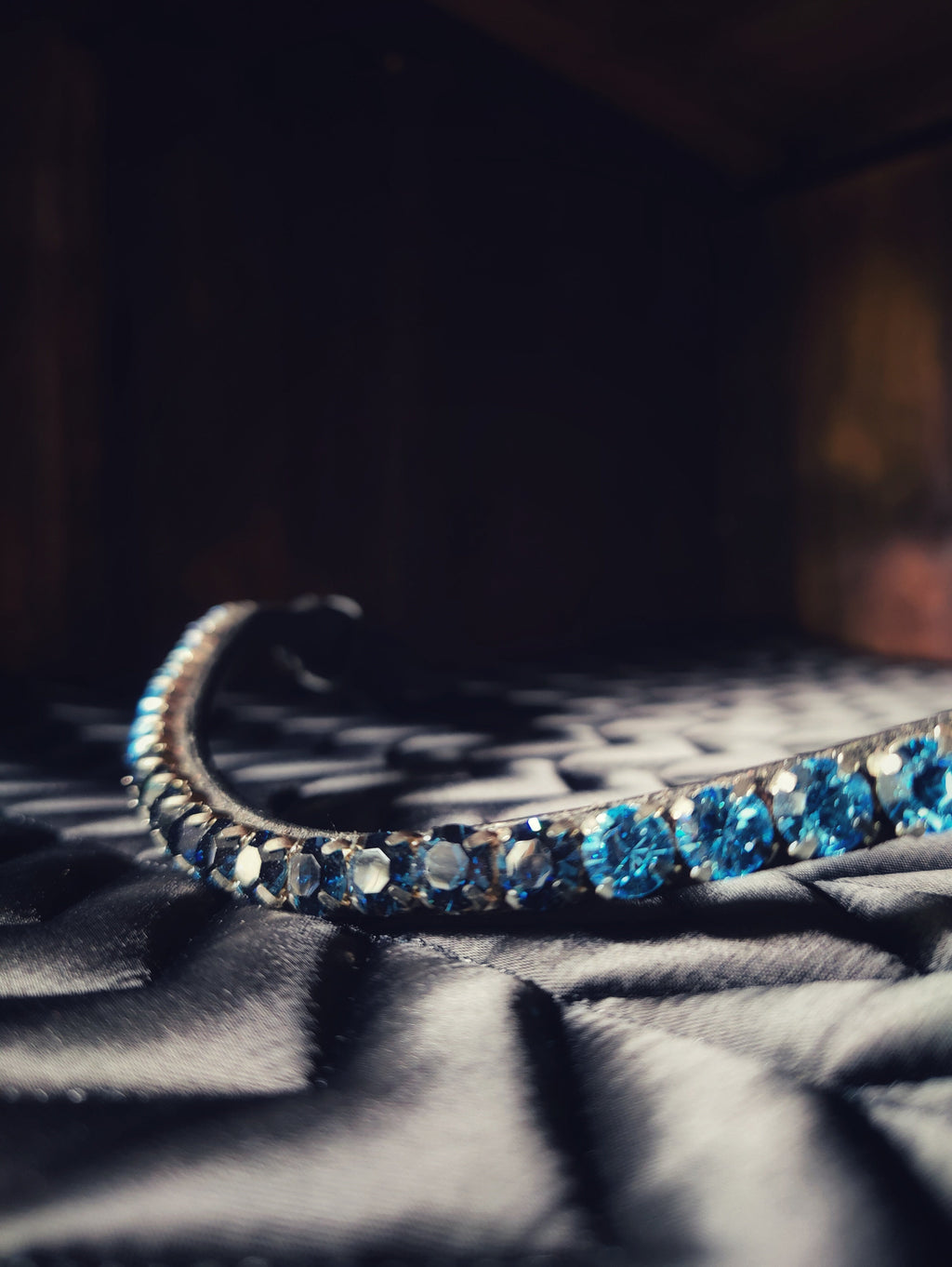 OUTGOING Frosty Sapphire