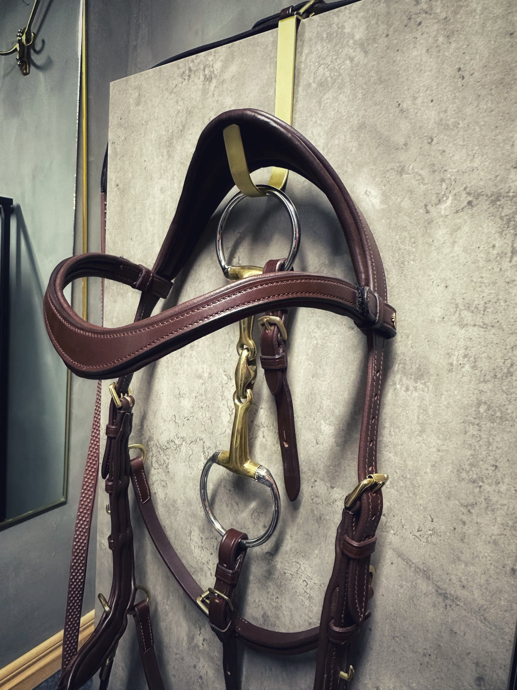 Soft leather browband made of Italian leather with soft padding in brown color